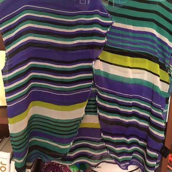 Anthropologie lightweight split back striped shirt - Picture 2 of 2